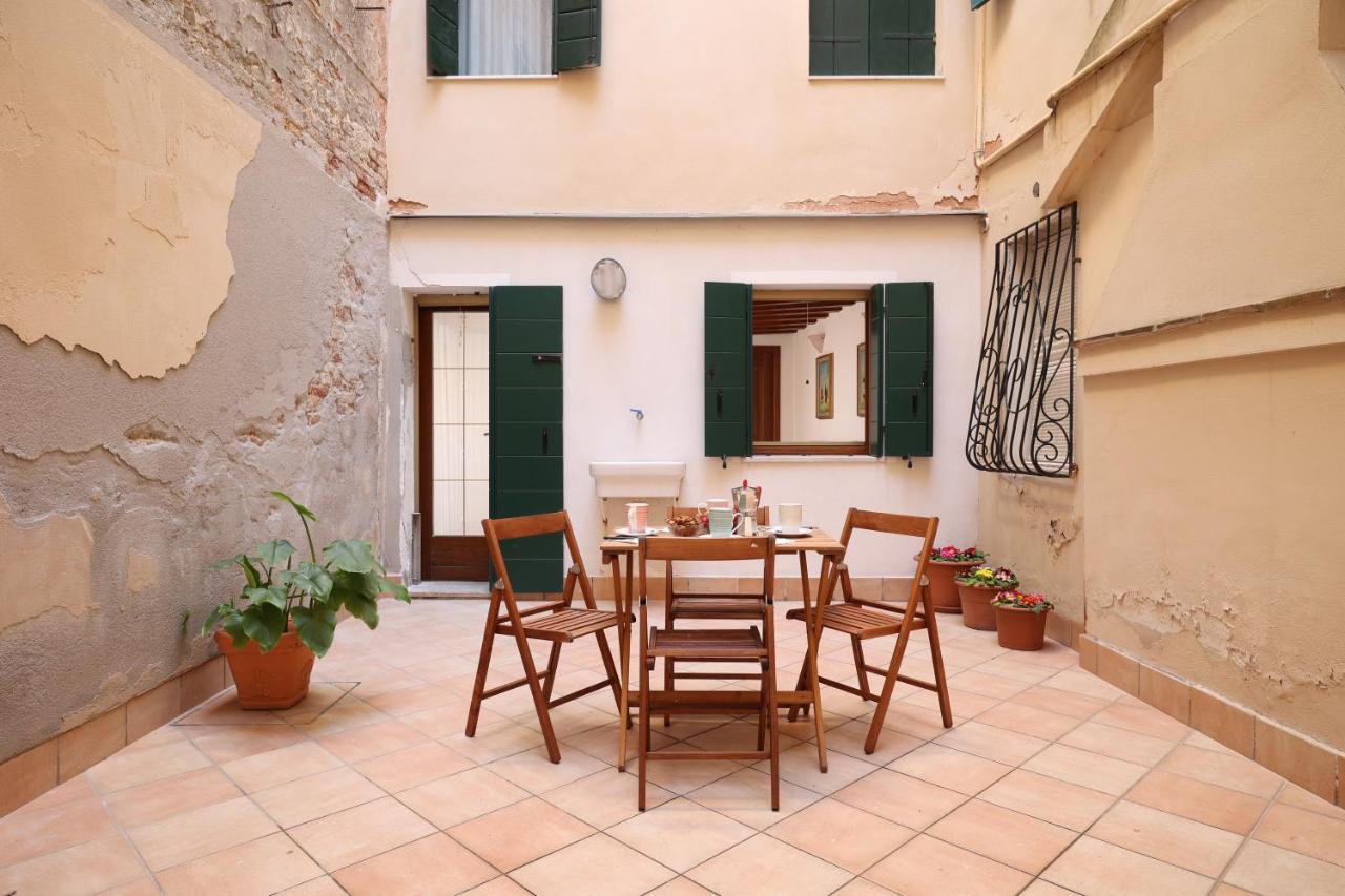 Ca Giardini Apartments In Biennale By Bricola Apartments Βενετία Εξωτερικό φωτογραφία