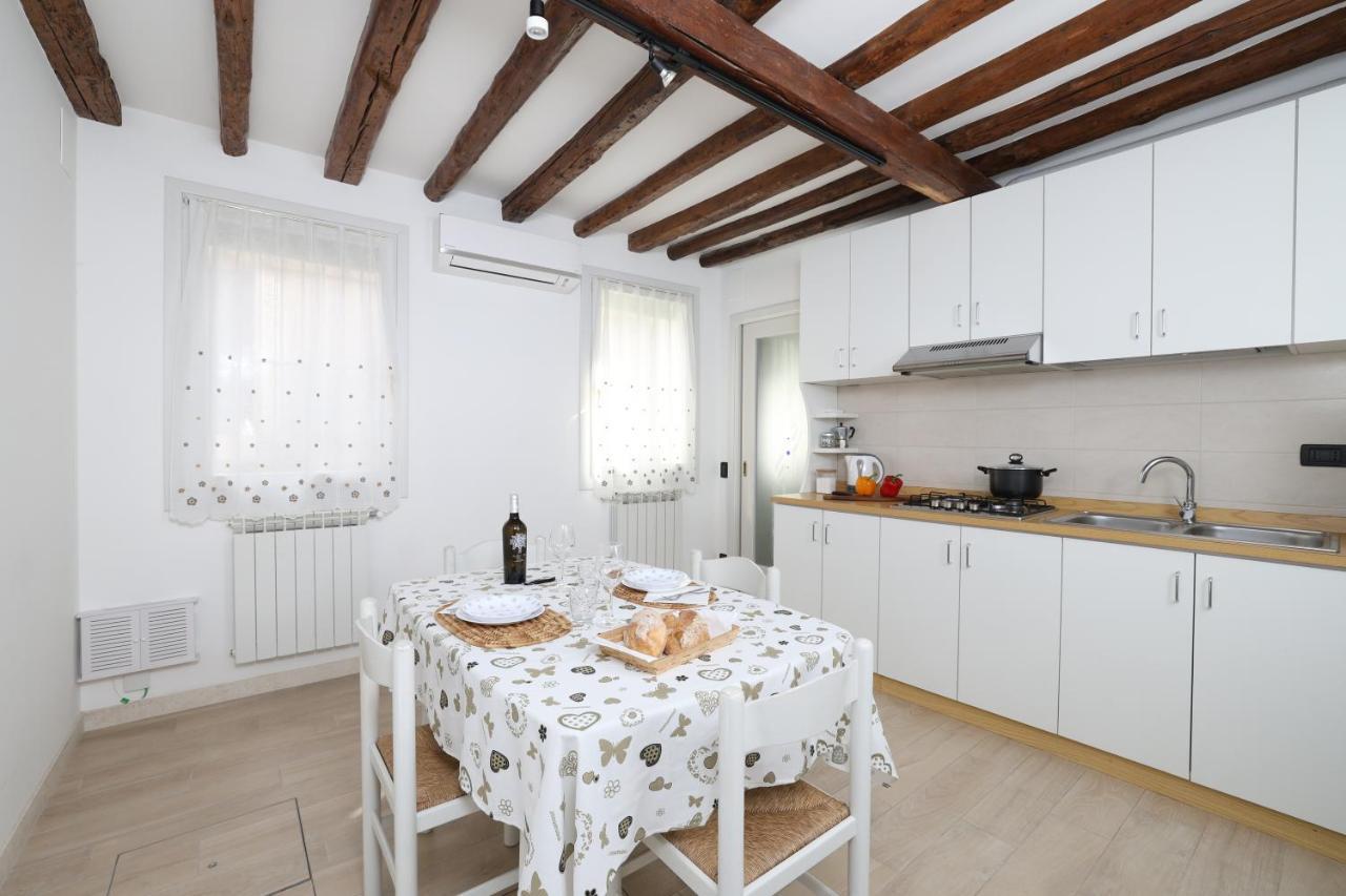 Ca Giardini Apartments In Biennale By Bricola Apartments Βενετία Εξωτερικό φωτογραφία